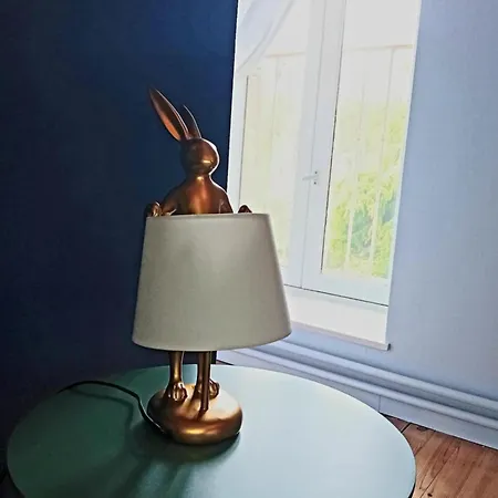 Au Bord De L'eau Sur Cerou מלון *