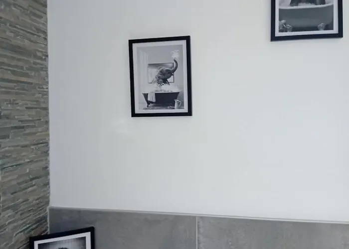 Отель Au Bord De L'eau Sur Cerou Salles (Tarn)