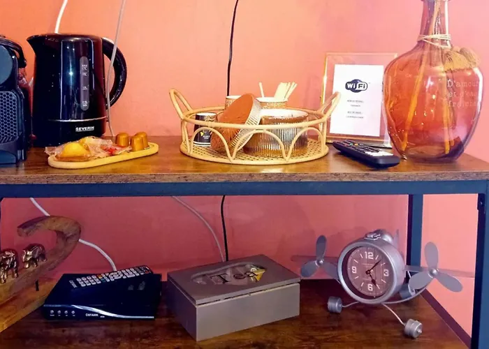 Au Bord De L'eau Sur Cerou *