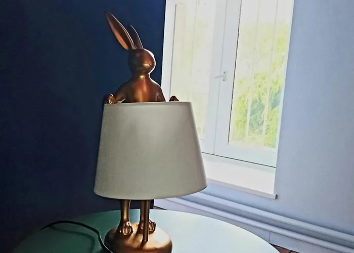 Au Bord De L'eau Sur Cerou Отель *