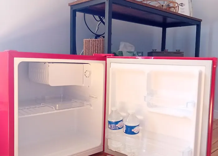 Отель Au Bord De L'eau Sur Cerou